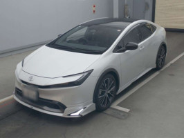 Toyota  PRIUS ALPHA - Z